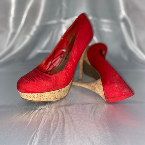 Red Platform Heels - Picture 3 of 7